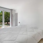 Maison Moderne Avec Jardin Pour 8 à Hébergement de vacances