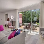 Maison Moderne Avec Jardin Pour 8 à Hébergement de vacances
